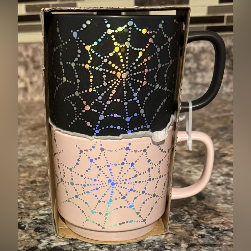 NWT Cobwebs & Cauldrons Spider web Stackable Mug Set-Halloween Mug Set